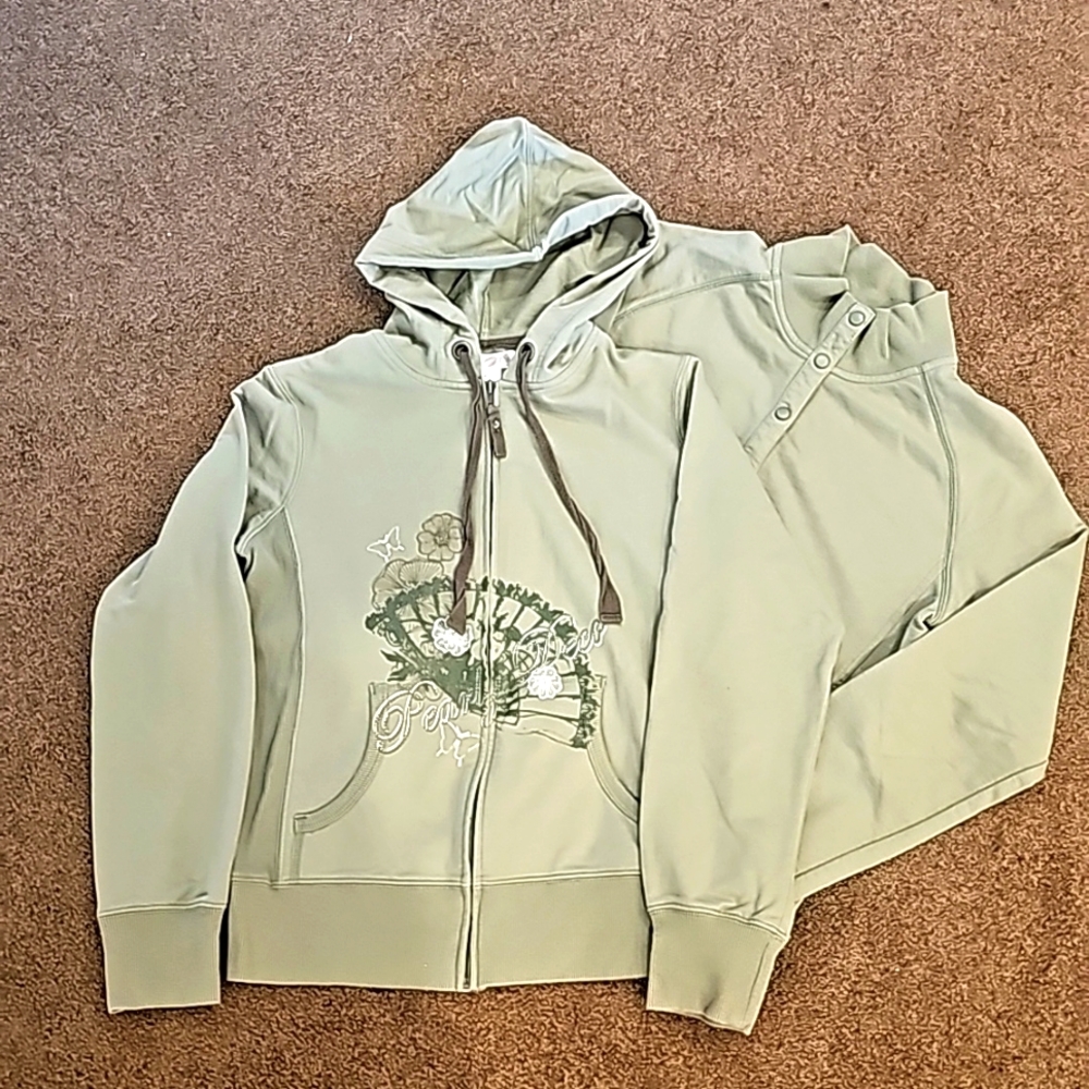 Lightweight hooded zip up sweatshirt with button up top to match